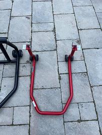 Cavalletti per moto mono e bi braccio