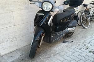 Scarabeo 200