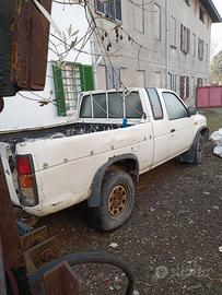 PICK UP NISSAN KING CAB