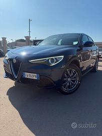 Alfa Romeo Stelvio 2.2 Turbodiesel 190 CV AT8 RWD 