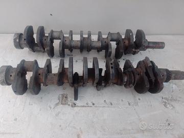 2 alberi motore Ferrari ? Lamborghini ?  12 cilind