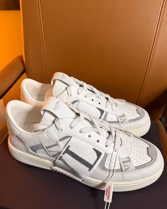 Sneakers VLTN Nuove con cartellino