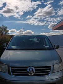Volkswagen Caravelle Transporter