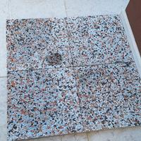 Lastre in pietra per pavimentazione giardino