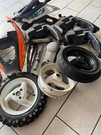 lotto pezzi scooter