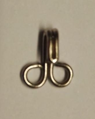 Gancio Per Gonne E Pantaloni