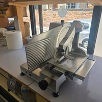 affettatrice professionale 380v