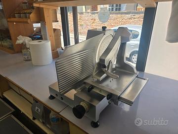 affettatrice professionale 380v