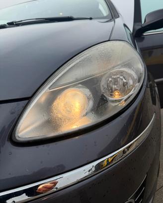 Faro anteriore sinistro lancia musa anno 2009