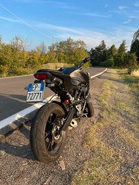 Honda cb 125 r