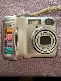 Nikon coolpix 4100 con custodia samsonite