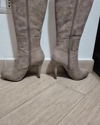 Stivali alti Primadonna in microfibra Taupe N.35