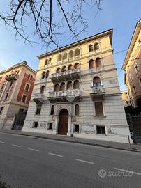 3 LOCALI A ANCONA
