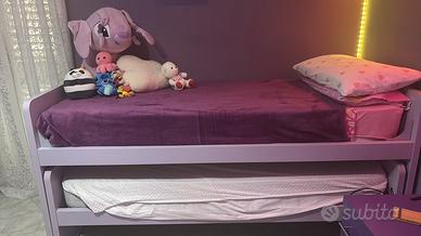 Letto a cassettiera viola