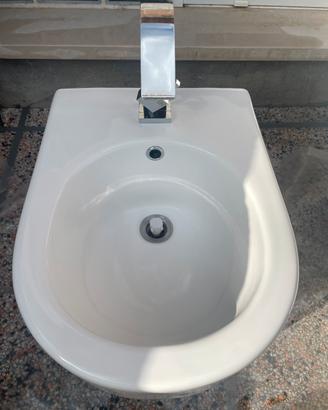 GABINETTO E BIDET SEMIUSATI