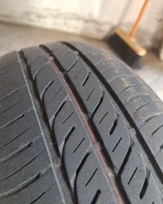 4 gomme auto estive