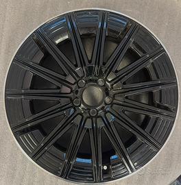 Cerchio Mercedes GLA GLB RAGGIO 20 amg