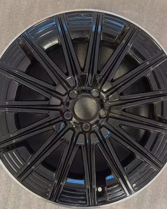 Cerchio Mercedes GLA GLB RAGGIO 20 amg
