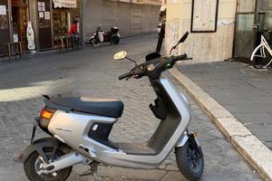 NIU M+ (2019) Extended - 2.900 km - Ottime condizi