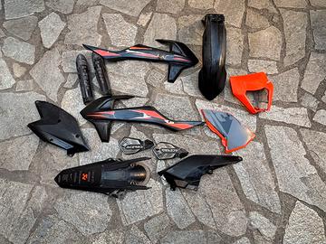 PLASTICHE KTM