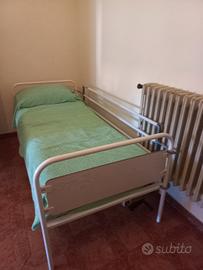 letto con manovella 