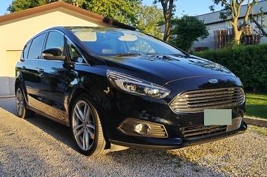Ford smax