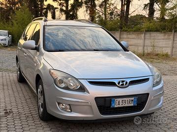Hyundai i30 CW 1.6 CRDi VGT 16V 90CV
