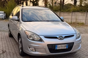 Hyundai i30 CW 1.6 CRDi VGT 16V 90CV