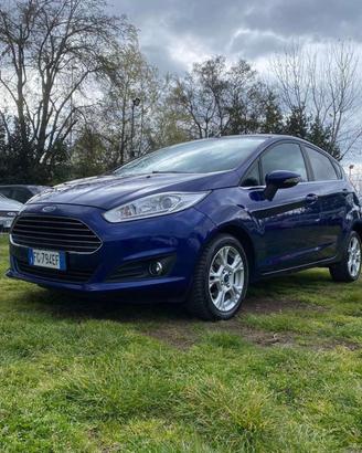 Ford Fiesta 5p Titanium * GPL * Super-Accessoriata