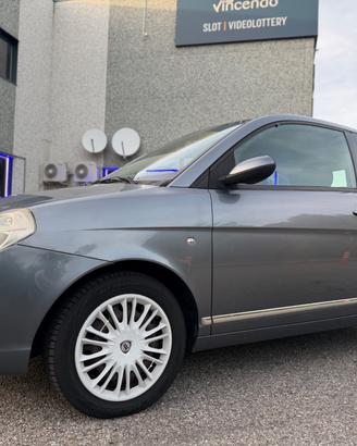 Lancia Ypsilon 1.2 Argento*Neopatentati*