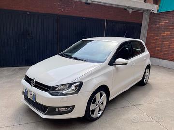 VOLKSWAGEN Polo 1.2 TSI 5 porte Highline fari le
