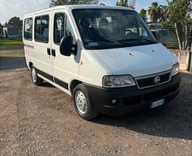 Fiat ducato 9 posti 2,3 jtd