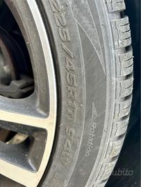 225/45/17 4 stagioni momo