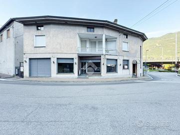 NEGOZIO A QUINCINETTO