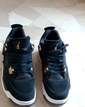 Air Jordan 4