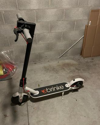 Monopattino elettrico brinke