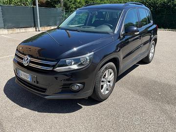 Volkswagen Tiguan 2.0 TDI 110 CV Sport & Style Blu