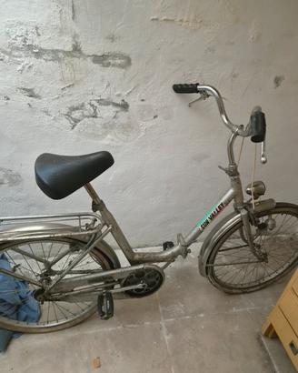 Bicicletta da donna pieghevole a meta' 