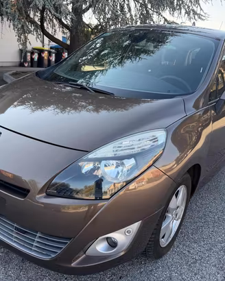 RENAULT Scenic 7posti 1.5 dCi 110CV senza nessun