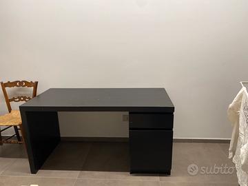 Scrivania ikea
