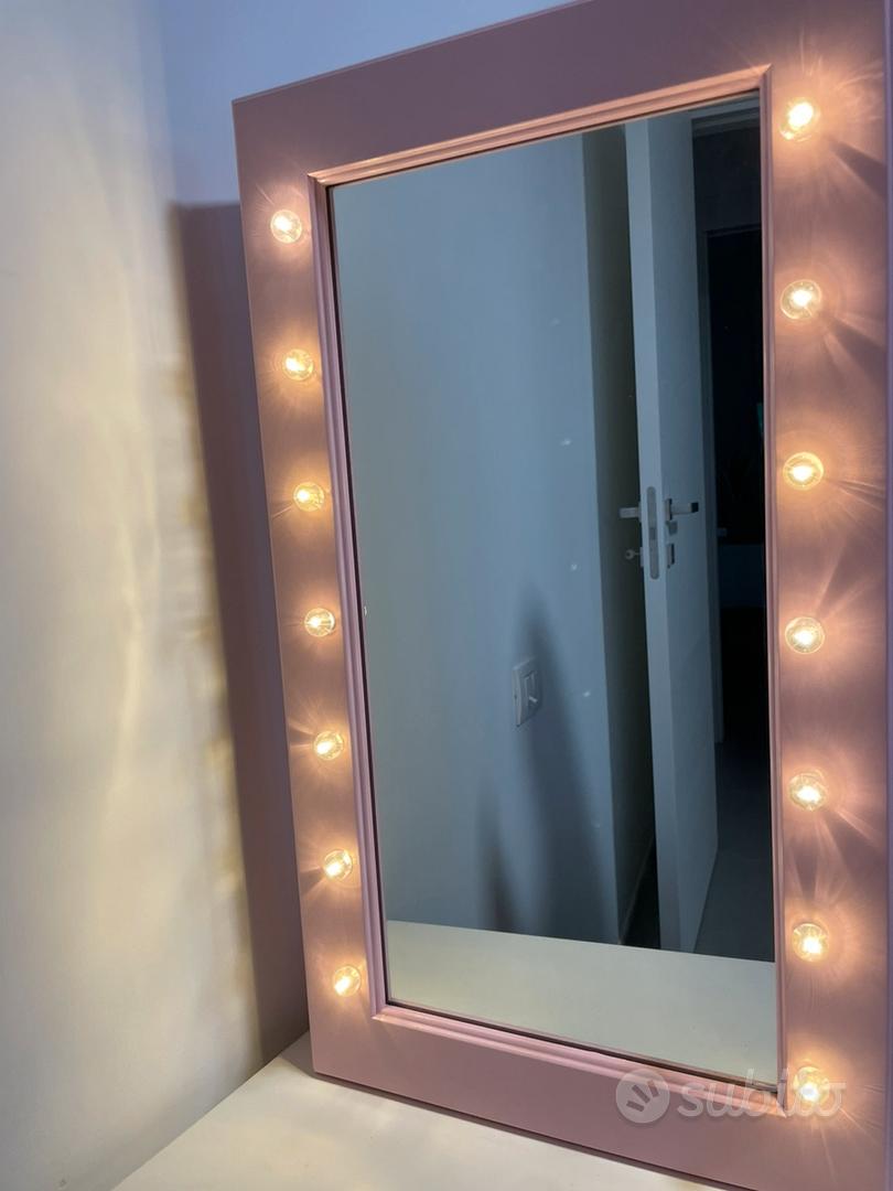 Portagioie da muro con specchio trucco con luci - Arredamento e Casalinghi  In vendita a Napoli