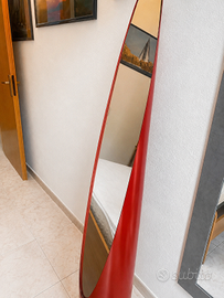 Specchio da terra di design rosso – Moderno, elega