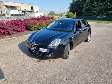 Alfa Giulietta turbo GPL