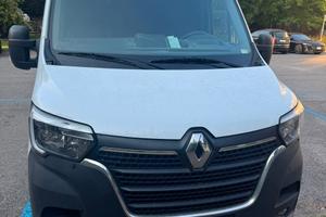 Renault Master T35 2.3 dCi 150 PM-T L2H2