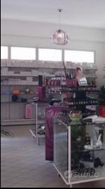 Arredamento per prodotti di bellezza e profumeria