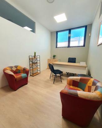 Ufficio uso day office, sala riunioni/formazione