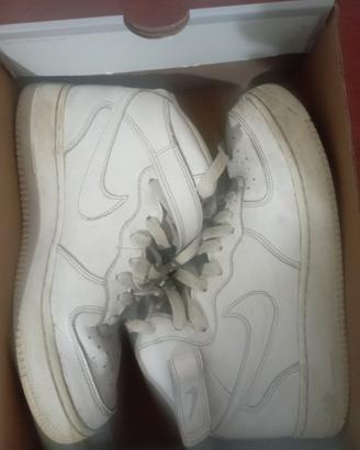 Scarpe Nike bianche 