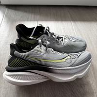 Saucony Endorphin Azura n. 42 (US 8.5) Silver