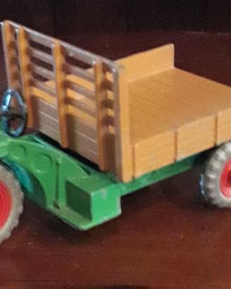 DINKY TOYS MOTORCART