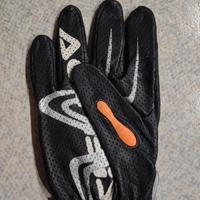 guanti in pelle marca acerbis.